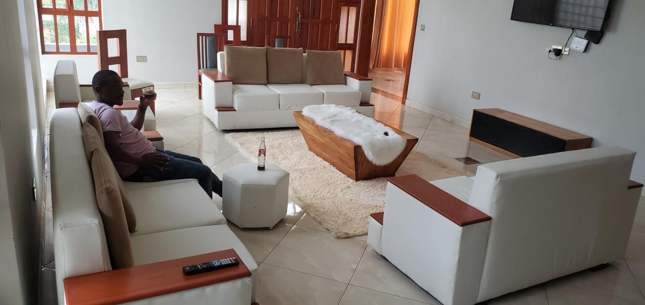 Arusha Royal Bed and Breakfast Εξωτερικό φωτογραφία