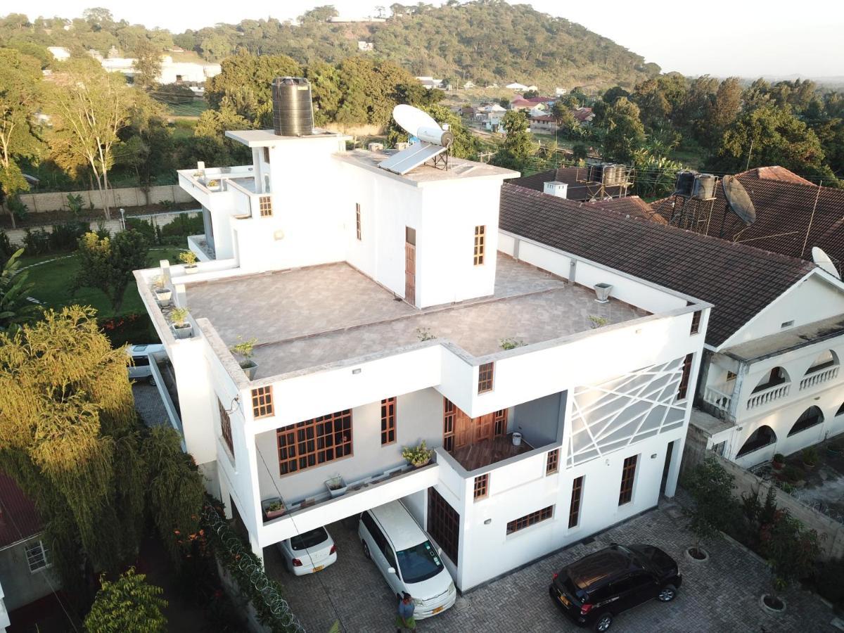 Arusha Royal Bed and Breakfast Εξωτερικό φωτογραφία